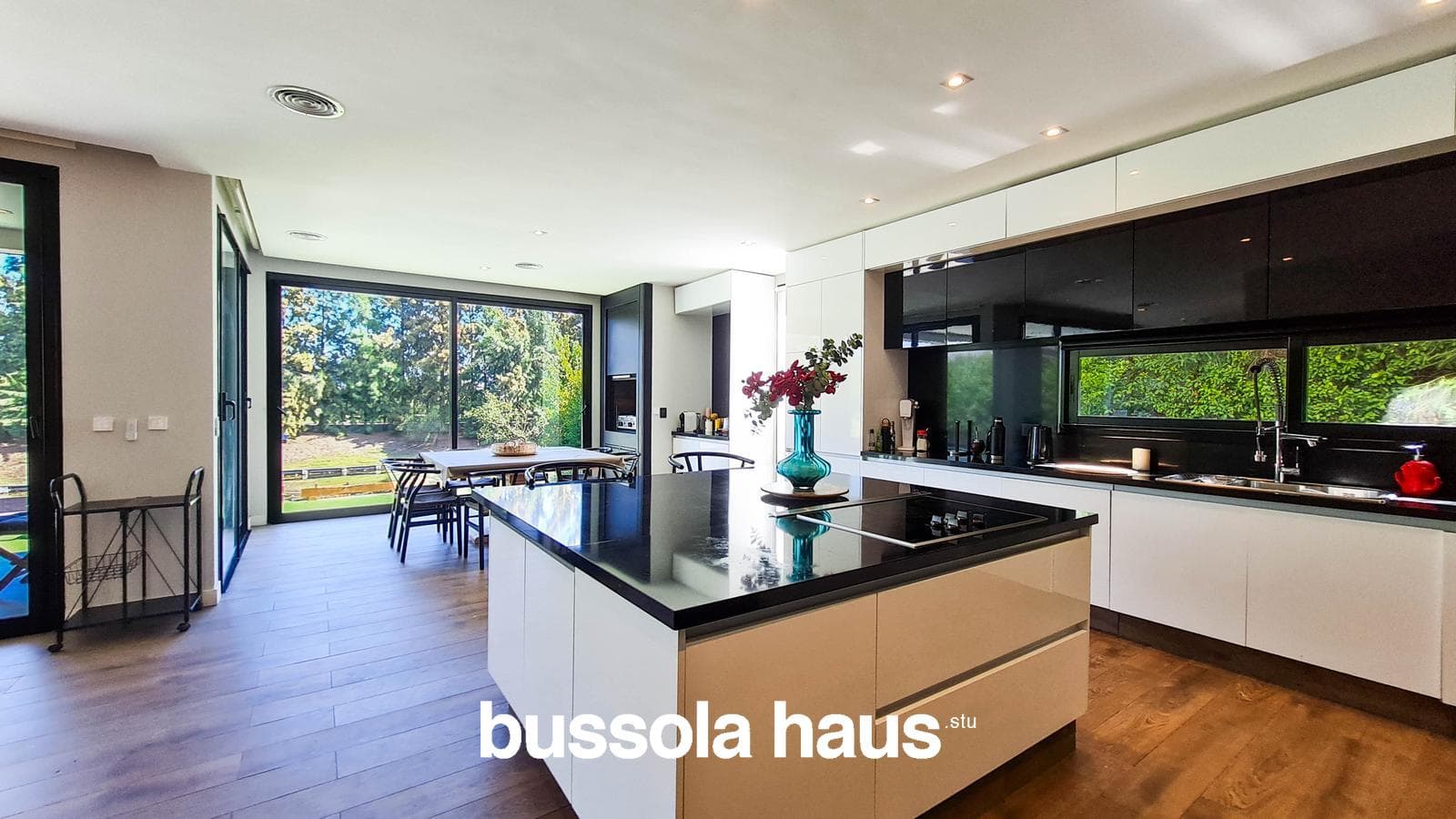 4-Bedroom Lakefront Home in Golf Nordelta
