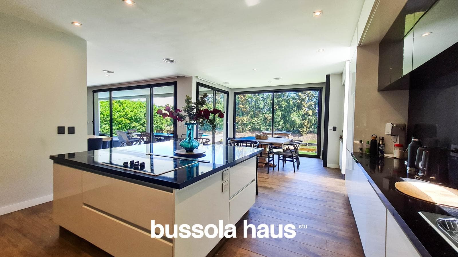 4-Bedroom Lakefront Home in Golf Nordelta