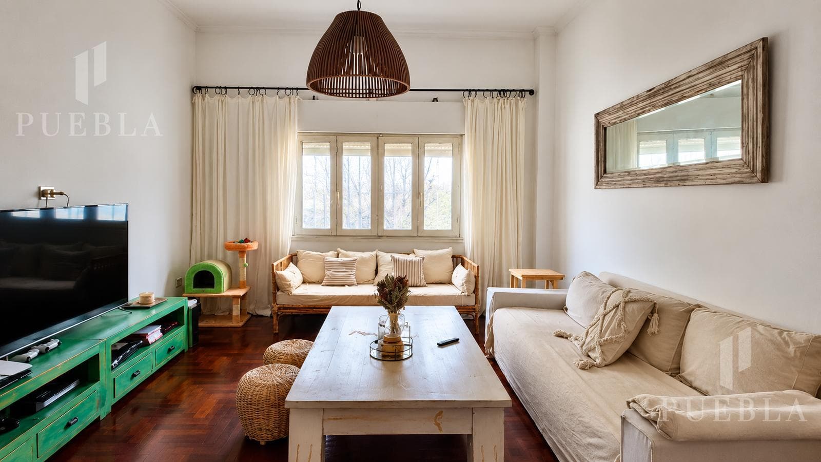 3-room renovated penthouse for sale with its own terrace in Parque Chacabuco