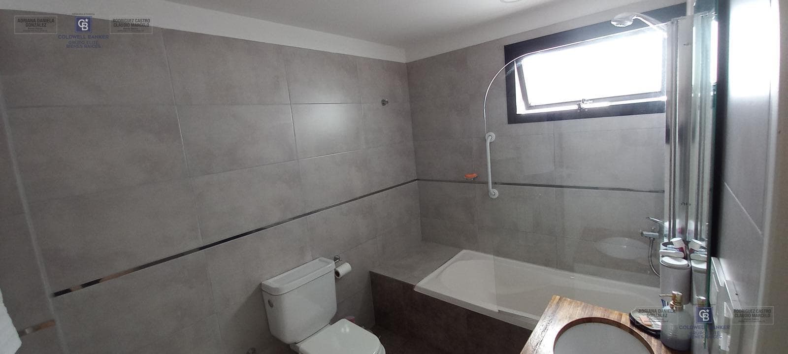 3-room apartment for sale with balcony in Downtown Avellaneda, including a garage