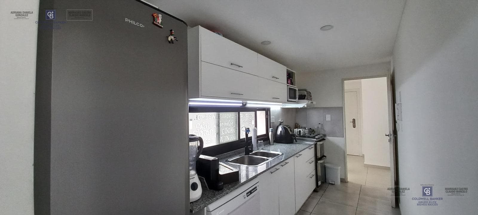 3-room apartment for sale with balcony in Downtown Avellaneda, including a garage