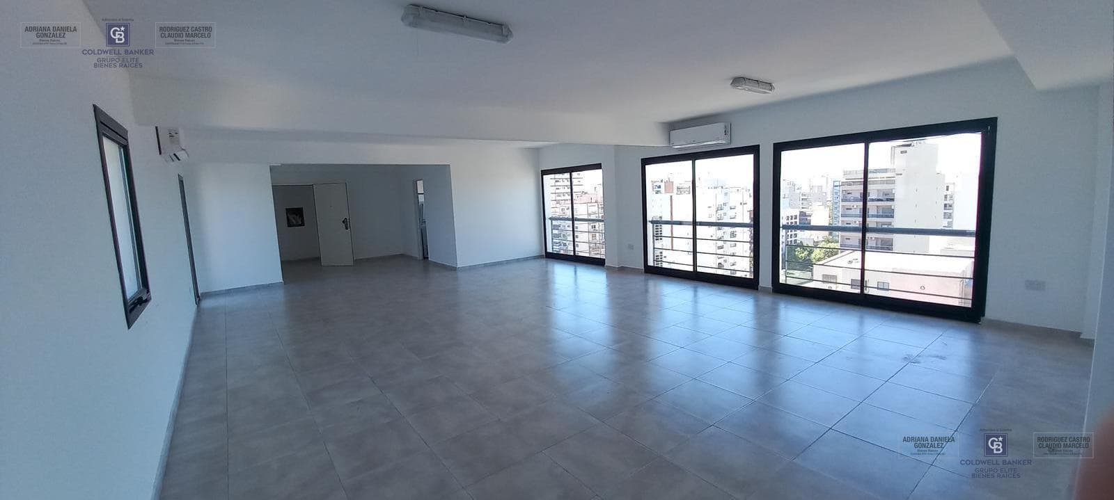 3-room apartment for sale with balcony in Downtown Avellaneda, including a garage