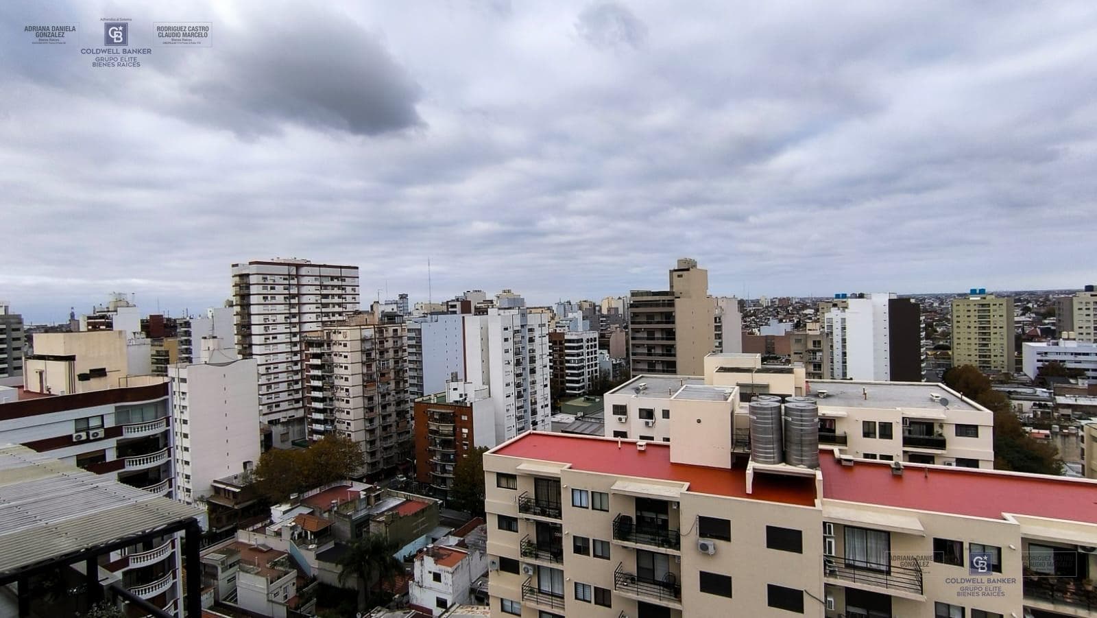 3-room apartment for sale with balcony in Downtown Avellaneda, including a garage