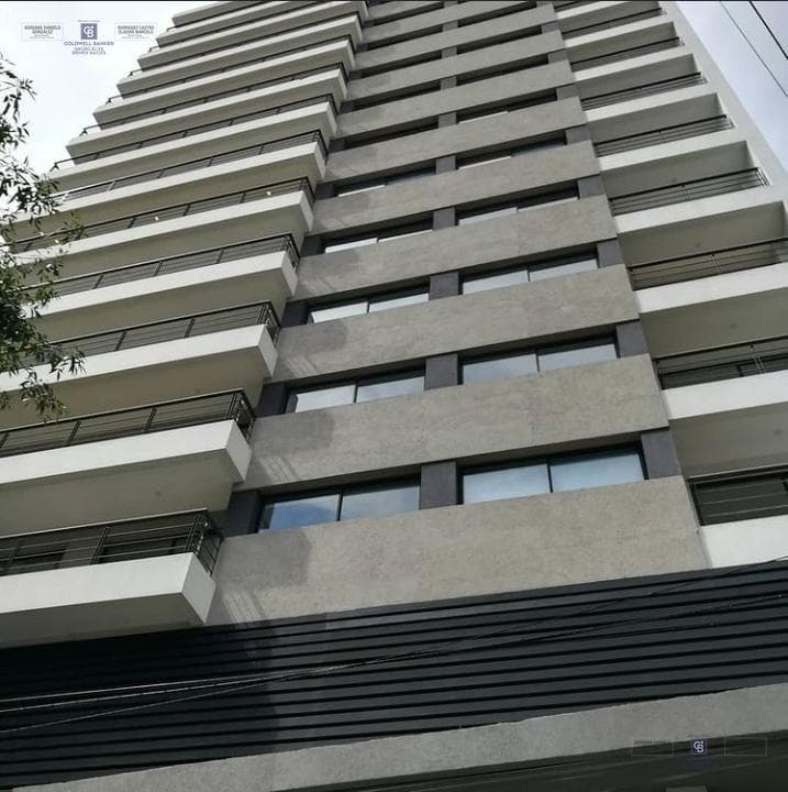 3-room apartment for sale with balcony in Downtown Avellaneda, including a garage