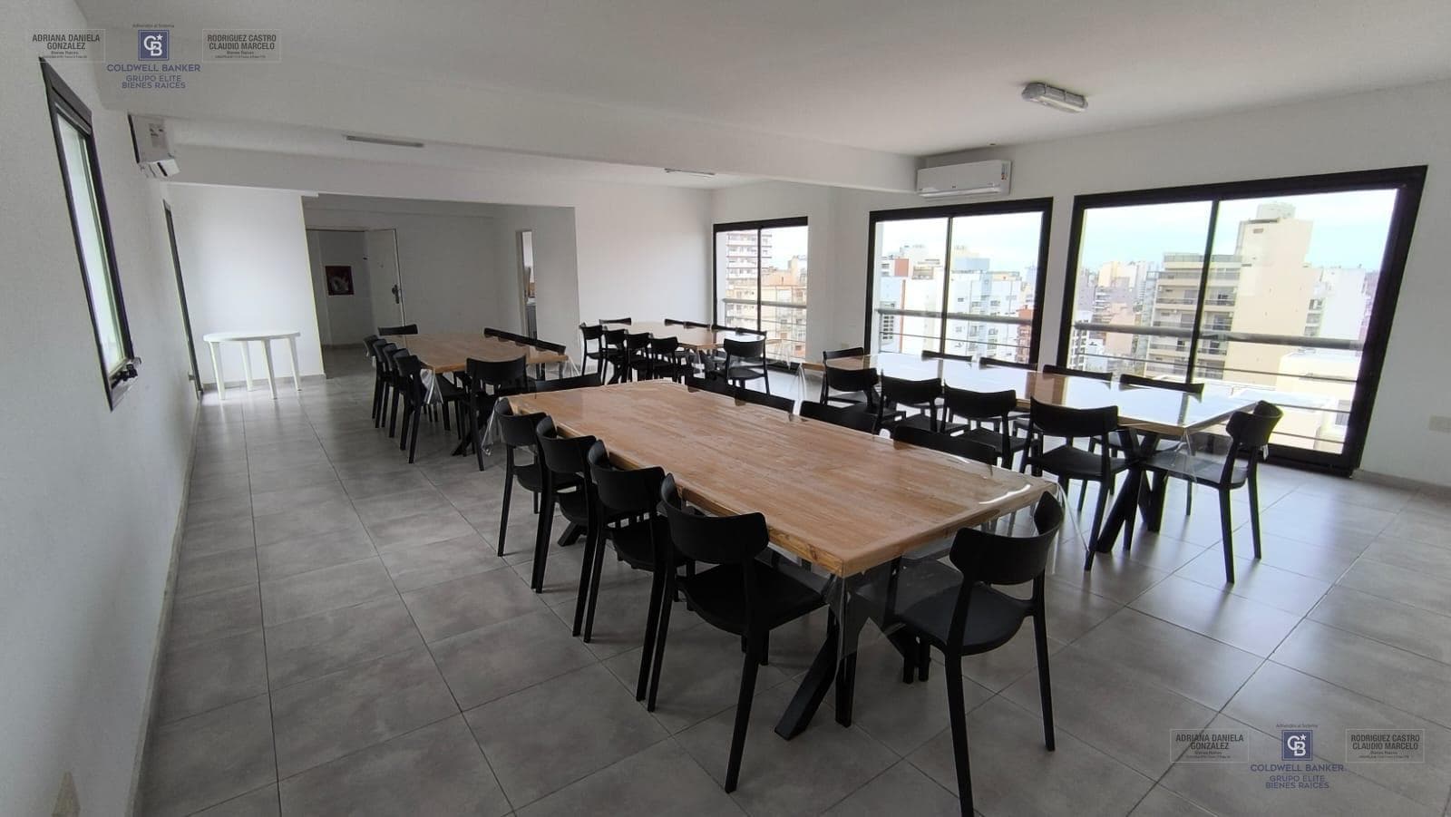3-room apartment for sale with balcony in Downtown Avellaneda, including a garage