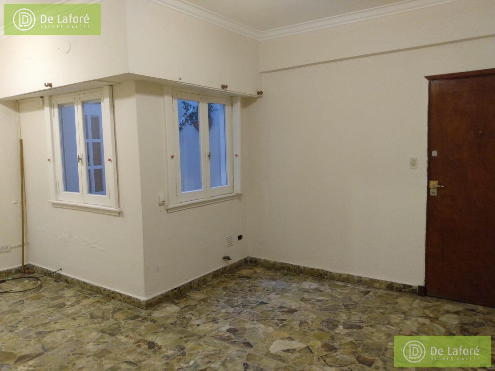 VENTA - Departamento de 2 ambientes en Beccar, con terraza propia
