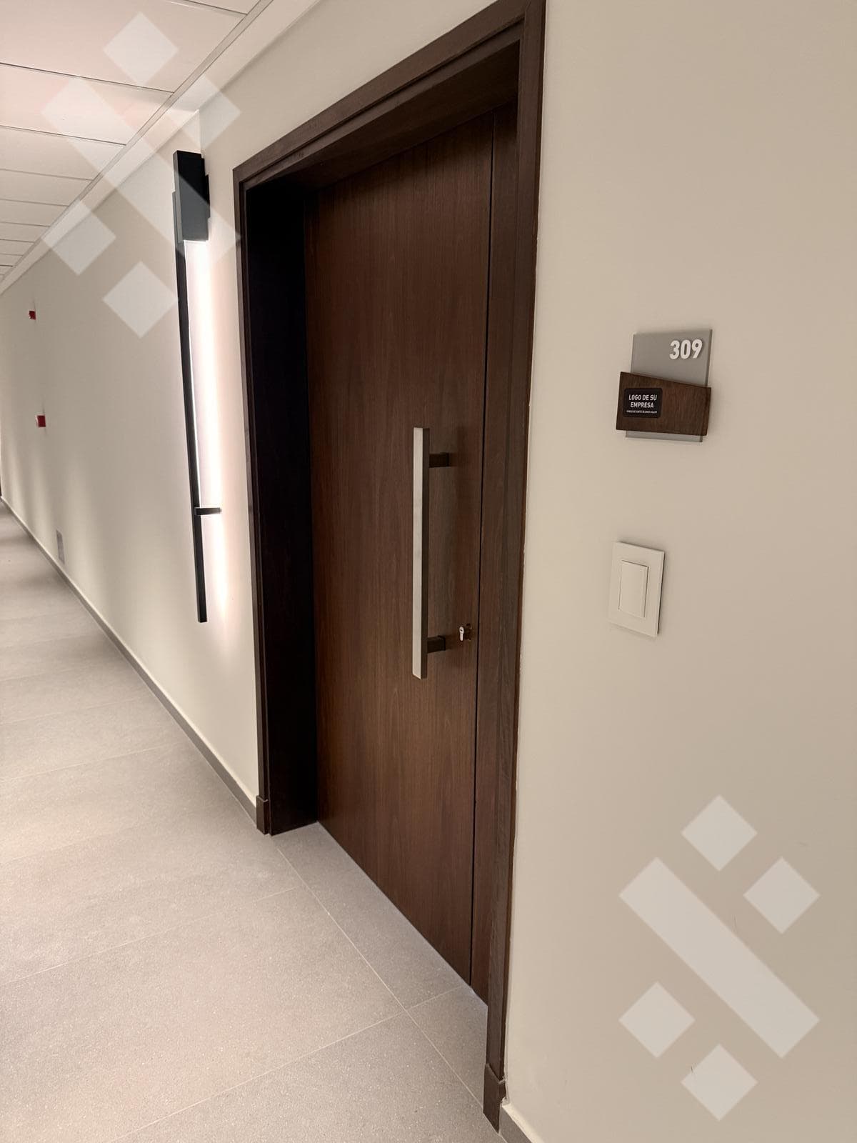 CORPORATE OFFICE SPACE FOR RENT AT "TORRE TRADE" - NEUQUÉN CITY