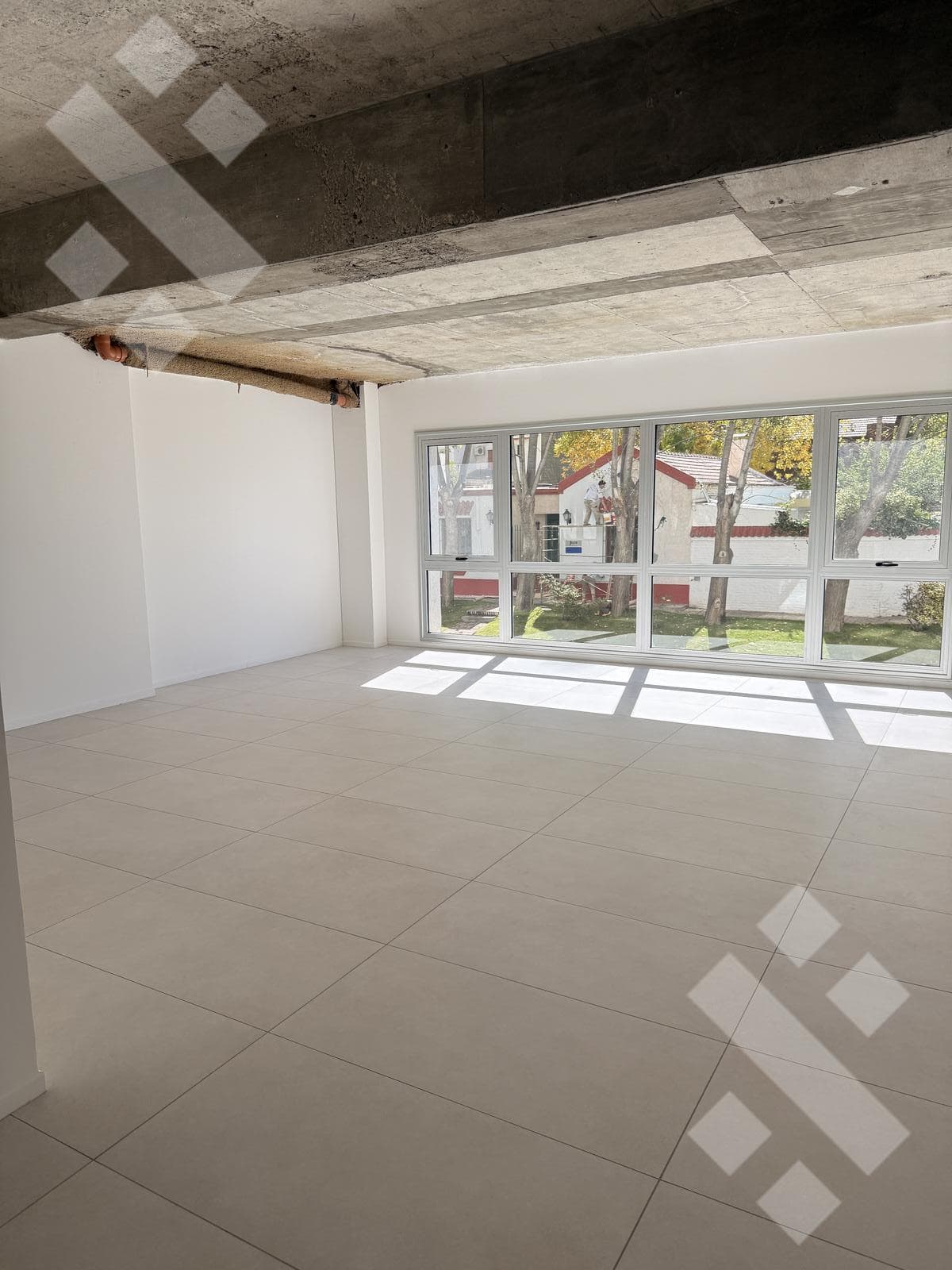 CORPORATE OFFICE SPACE FOR RENT AT "TORRE TRADE" - NEUQUÉN CITY