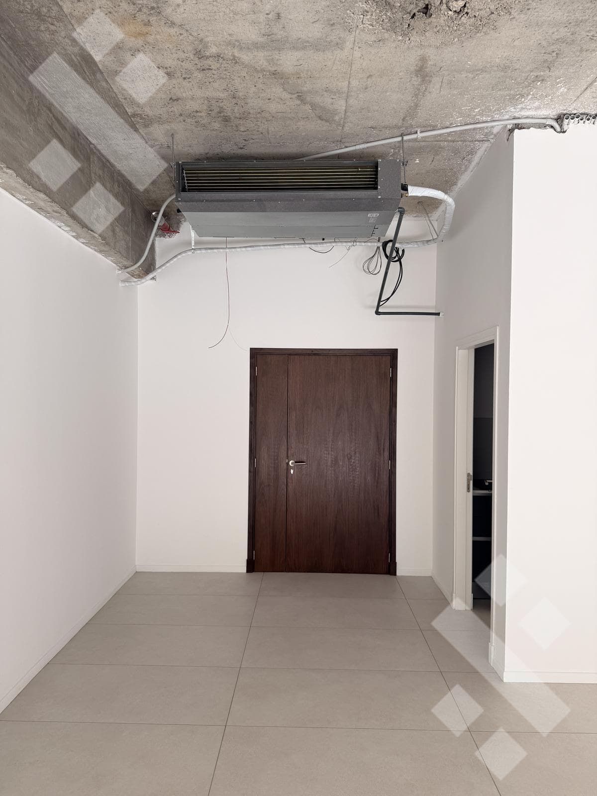 CORPORATE OFFICE SPACE FOR RENT AT "TORRE TRADE" - NEUQUÉN CITY