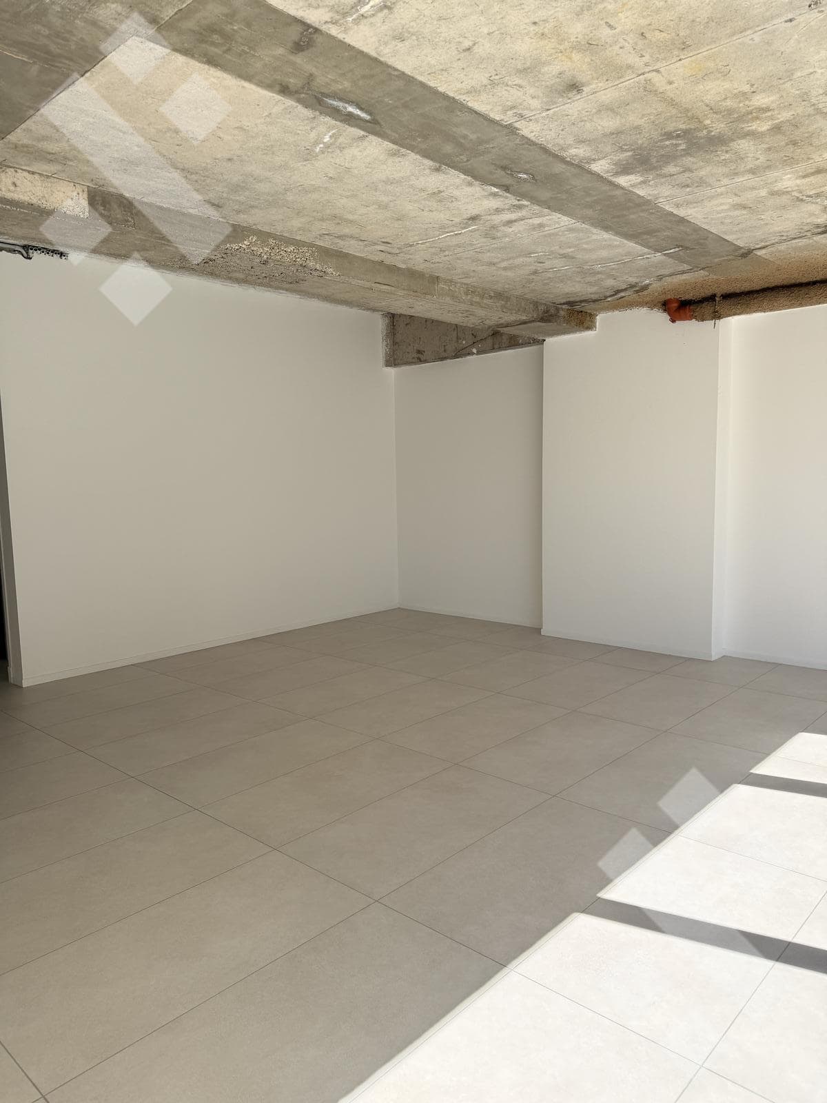 CORPORATE OFFICE SPACE FOR RENT AT "TORRE TRADE" - NEUQUÉN CITY