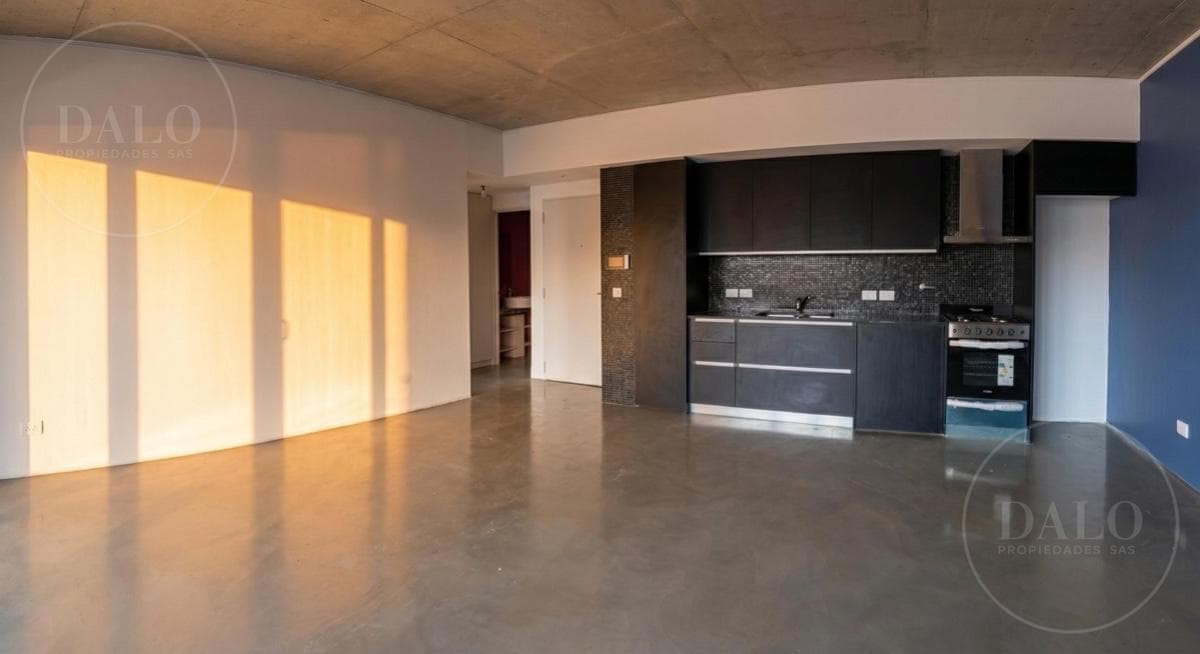 2-ROOM APARTMENT FOR SALE (GARAGE, BARBECUE). FLORIDA