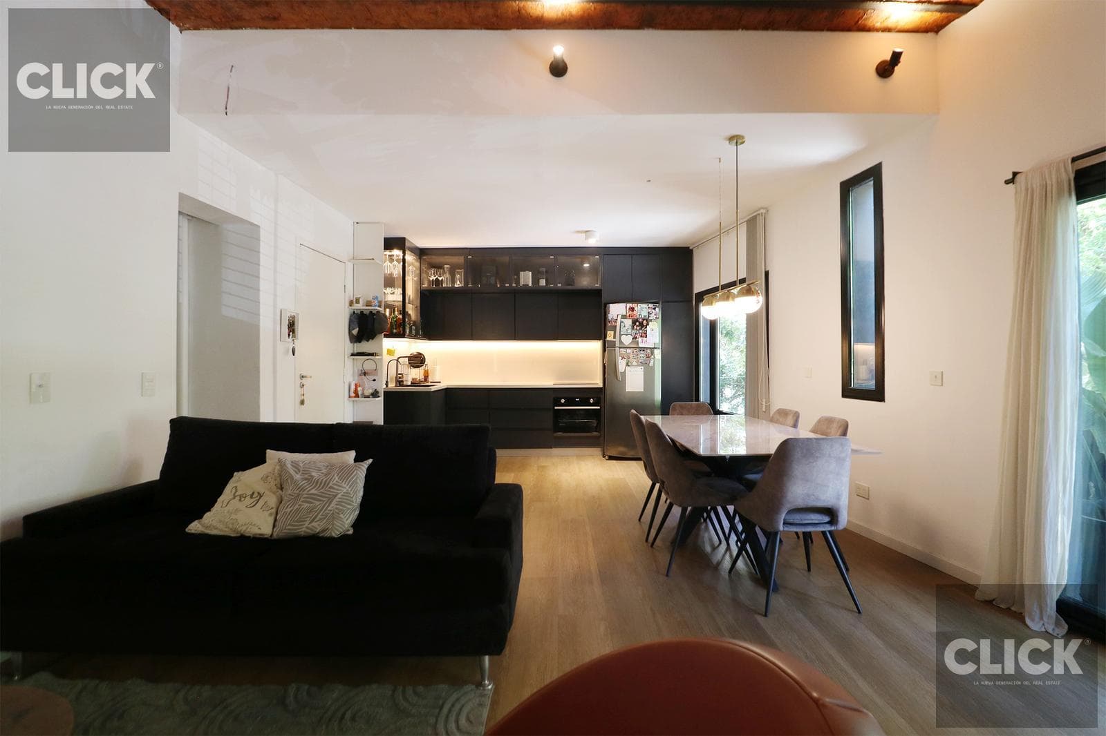 FOR SALE - 4-ROOM APARTMENT WITH TERRACE - RENOVATED - PALERMO SOHO