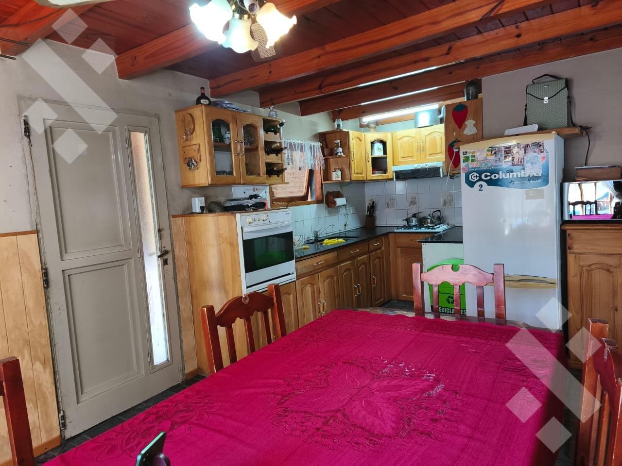 FOR SALE: 3-BEDROOM HOUSE WORKSHOP - NAHUILEN NEIGHBORHOOD - SAN MARTIN DE LOS ANDES