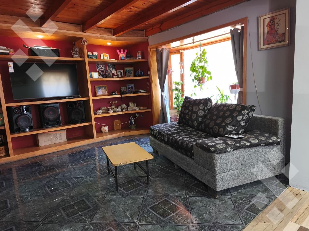FOR SALE: 3-BEDROOM HOUSE WORKSHOP - NAHUILEN NEIGHBORHOOD - SAN MARTIN DE LOS ANDES