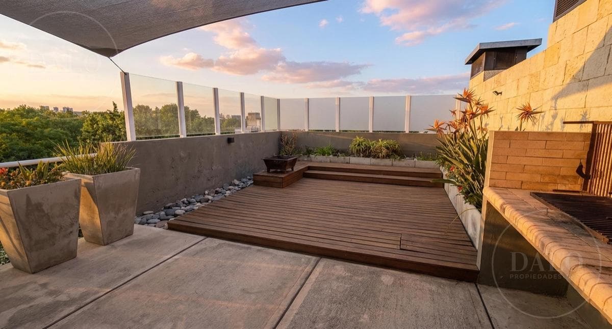 2-Room Apartment for Sale in Florida