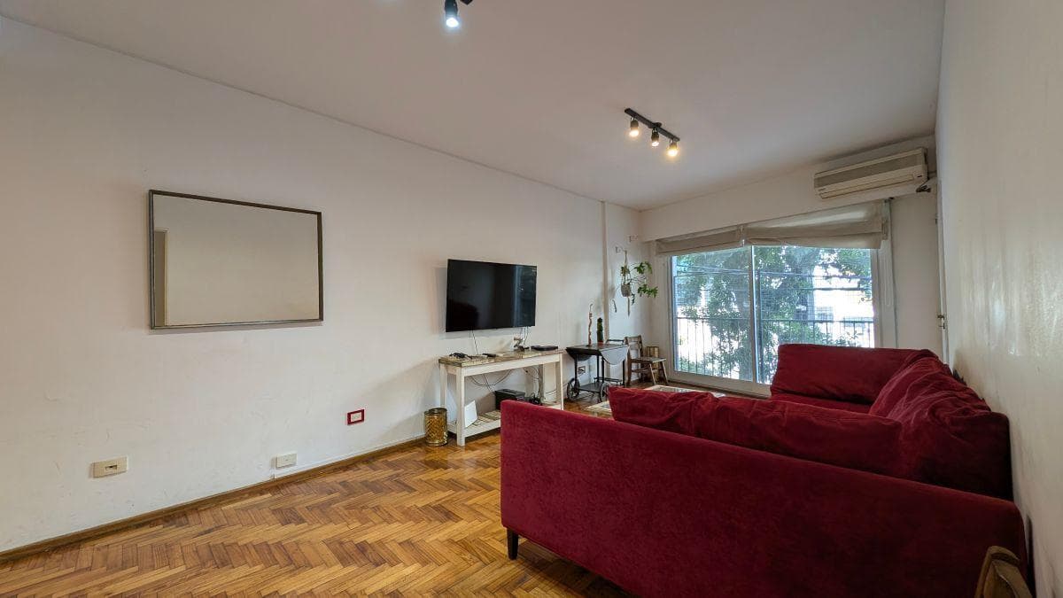 3-ROOM APARTMENT ON AV. LIBERTADOR WITH COVERED PARKING SPACE