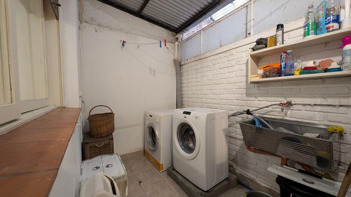3-ROOM APARTMENT ON AV. LIBERTADOR WITH COVERED PARKING SPACE