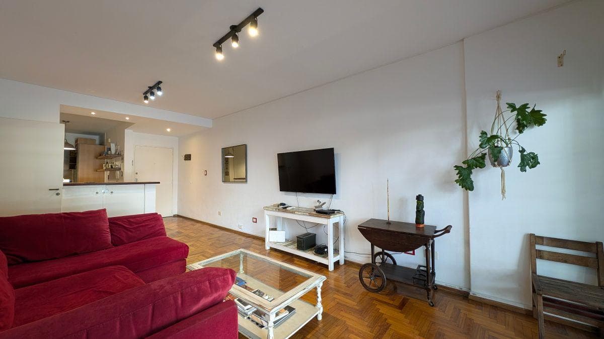 DEPARTAMENTO 3 AMBIENTES EN AV. LIBERTADOR CON COCHERA CUBIERTA