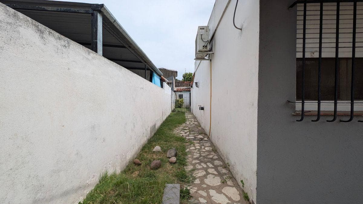 3-ROOM HOUSE WITH GARDEN AND PATIO IN BELLA VISTA