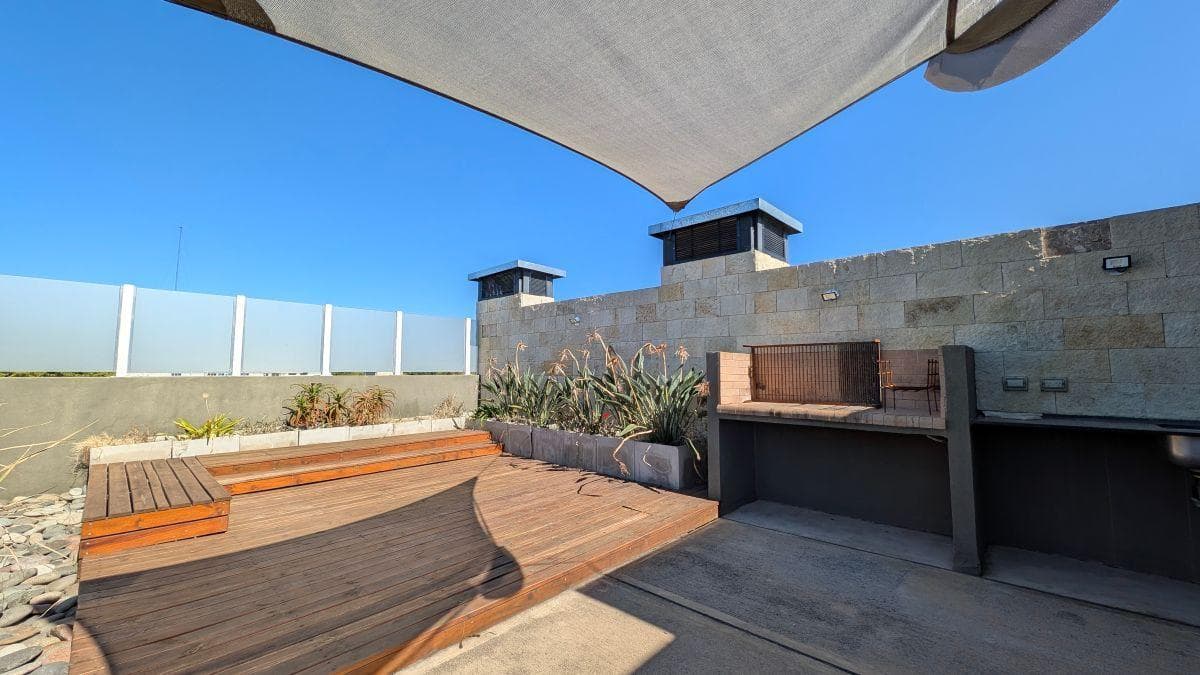 BRAND-NEW APARTMENT WITH GARAGE AND BALCONY, 60 M2 IN FLORIDA