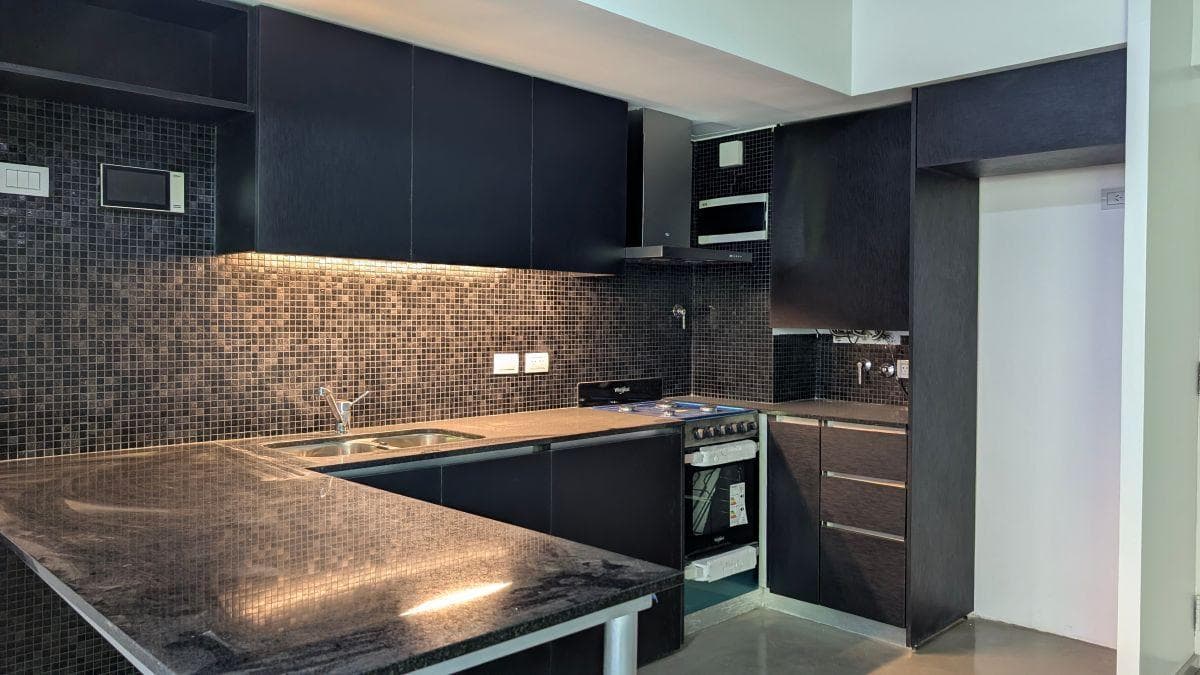 BRAND-NEW APARTMENT WITH GARAGE AND BALCONY, 60 M2 IN FLORIDA