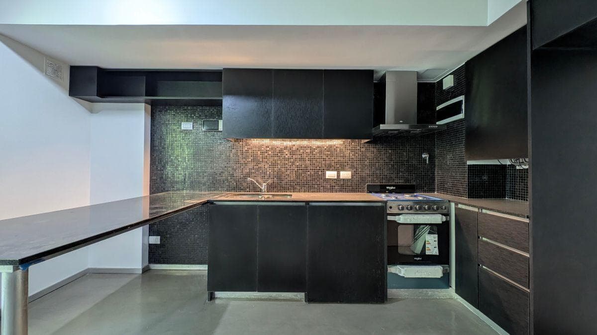 BRAND-NEW APARTMENT WITH GARAGE AND BALCONY, 60 M2 IN FLORIDA