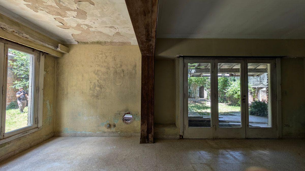 5-ROOM HOUSE WITH GARDEN IN TIGRE, IN NEED OF RENOVATION