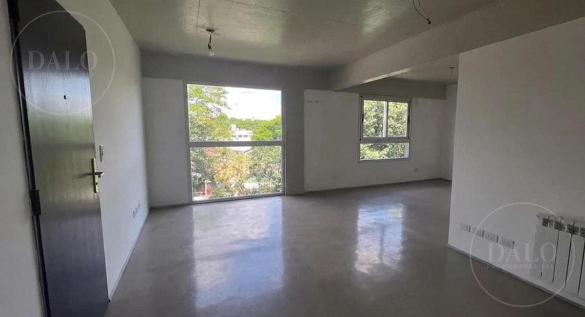 3-Bedroom Apartment for Sale (Garage, Private Terrace) in Florida