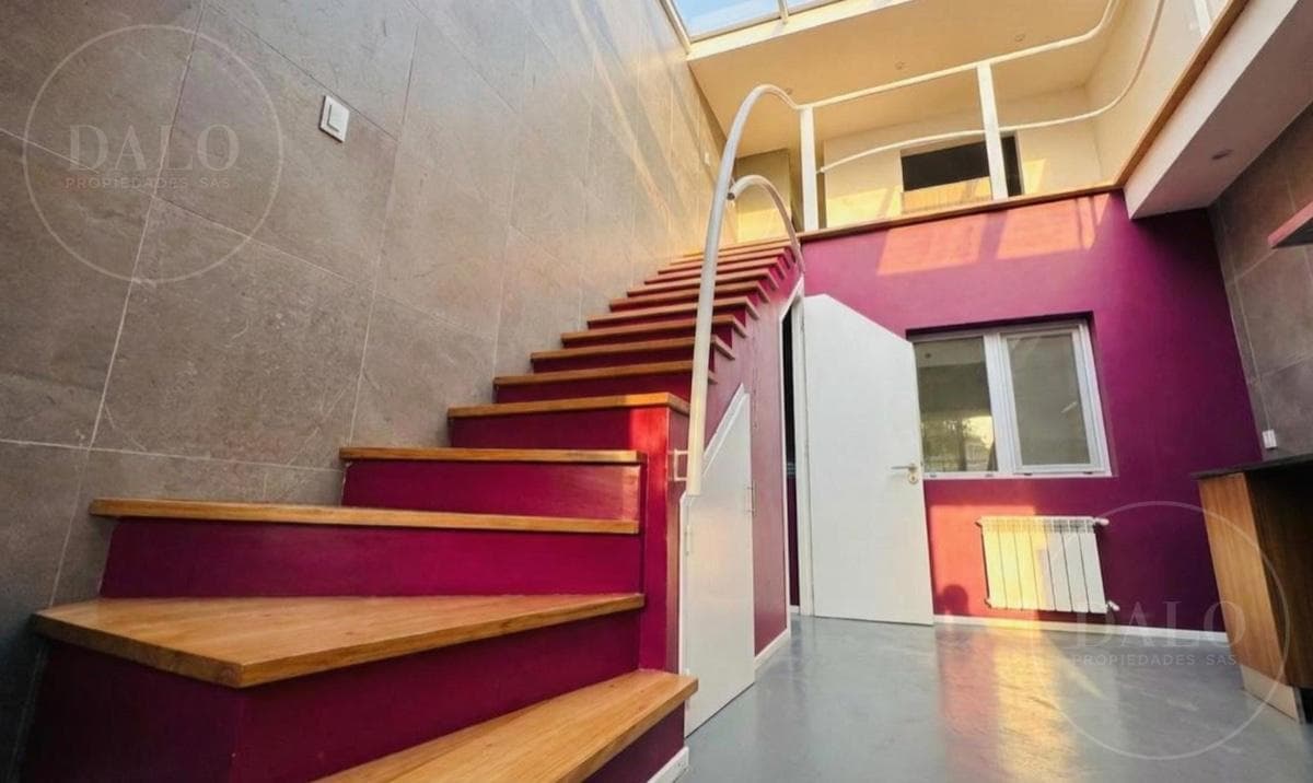 Brand-New 4-Room House for Sale (Terrace, Garage) in Florida