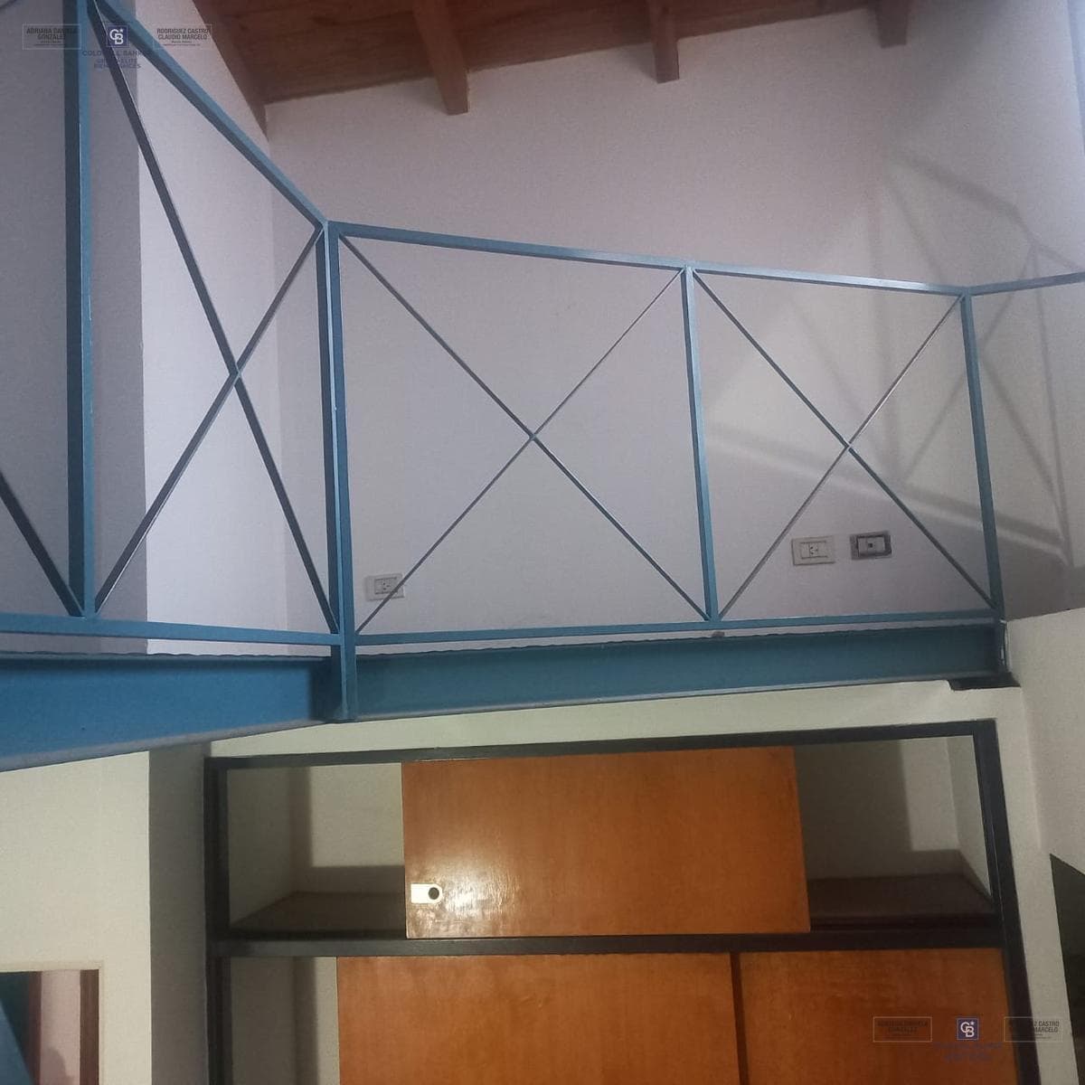 House for sale: 7 rooms, pool, grill, garage