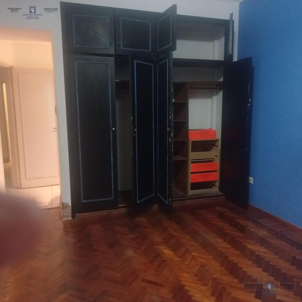 House for sale: 7 rooms, pool, grill, garage