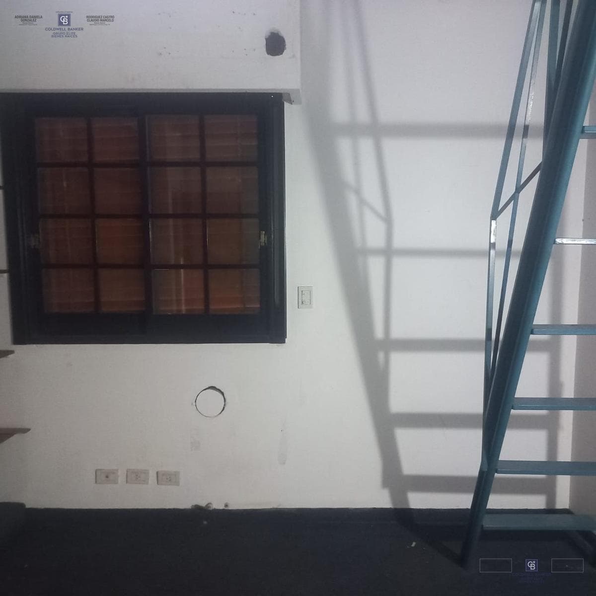 House for sale: 7 rooms, pool, grill, garage