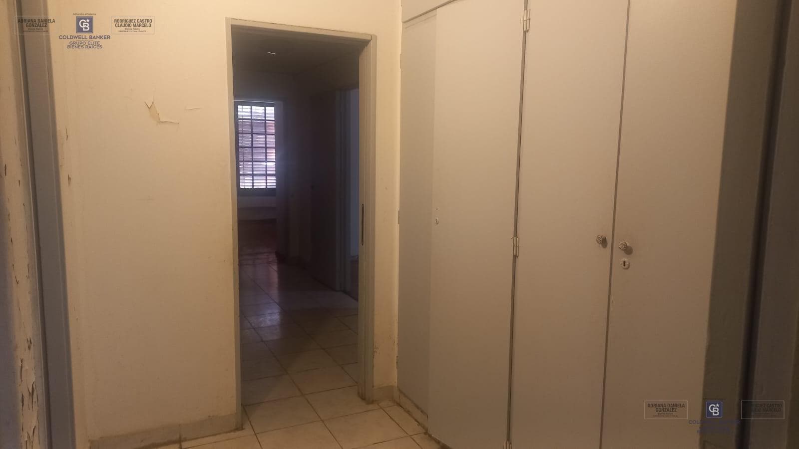 House for sale: 7 rooms, pool, grill, garage