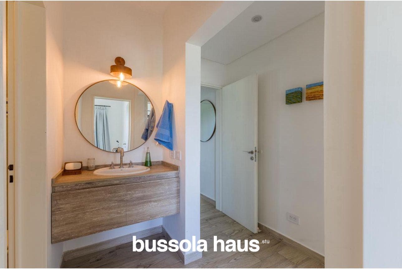 5-room house for annual rent in Riberas Puertos