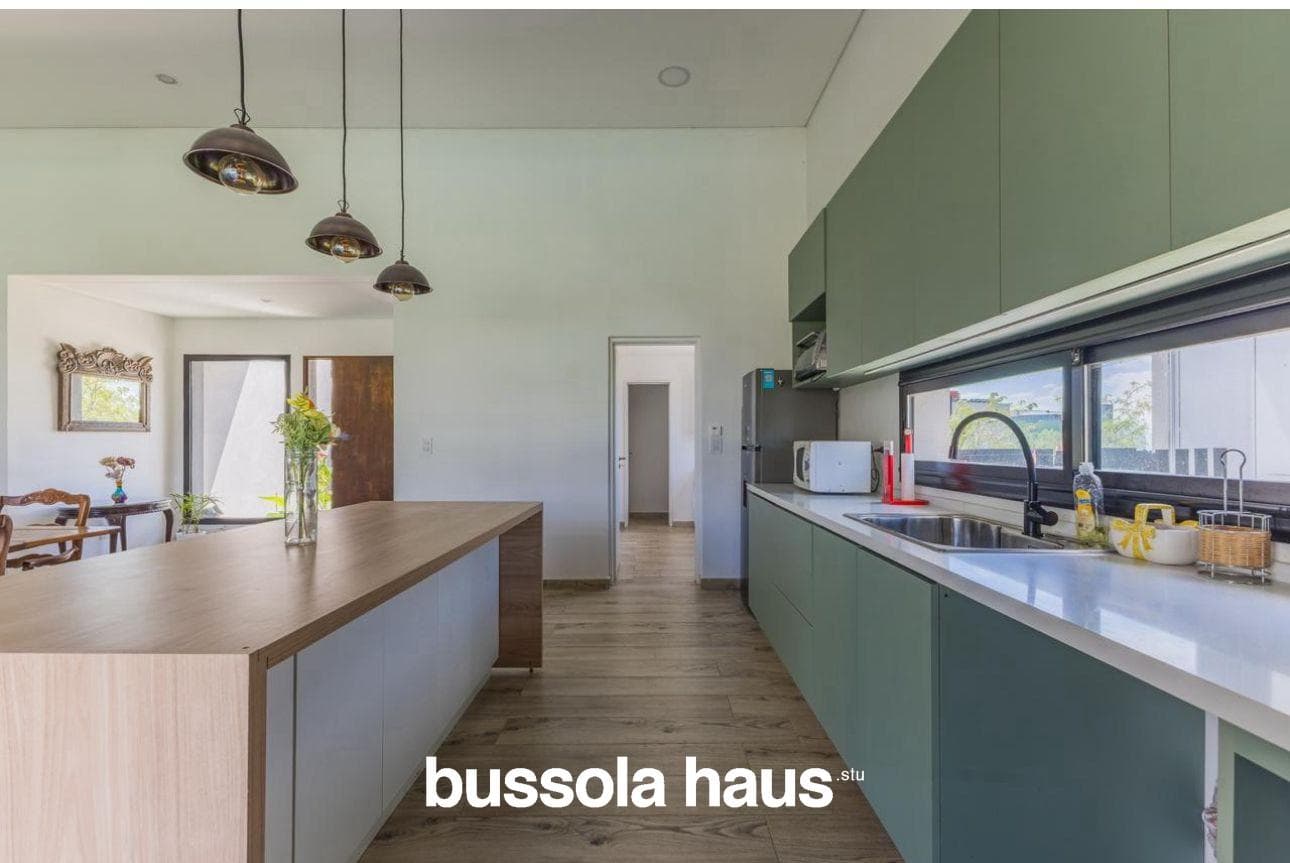 5-room house for annual rent in Riberas Puertos