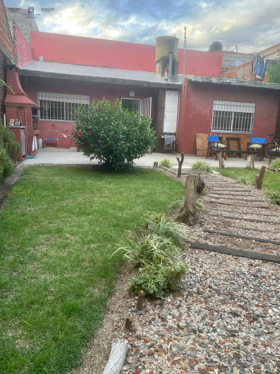 House for Sale in Ezpeleta Oeste