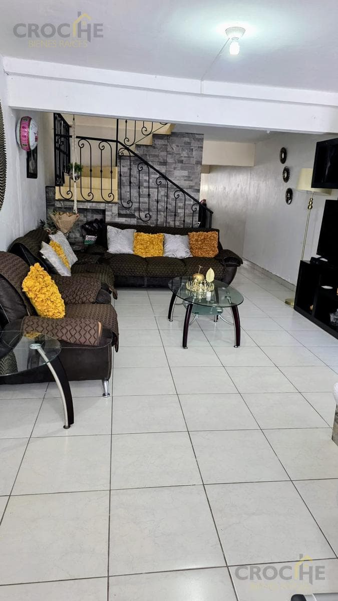 HOUSE FOR SALE IN COLONIA 2 DE ABRIL, NEAR AV. AMÉRICAS, XALAPA, VERACRUZ
