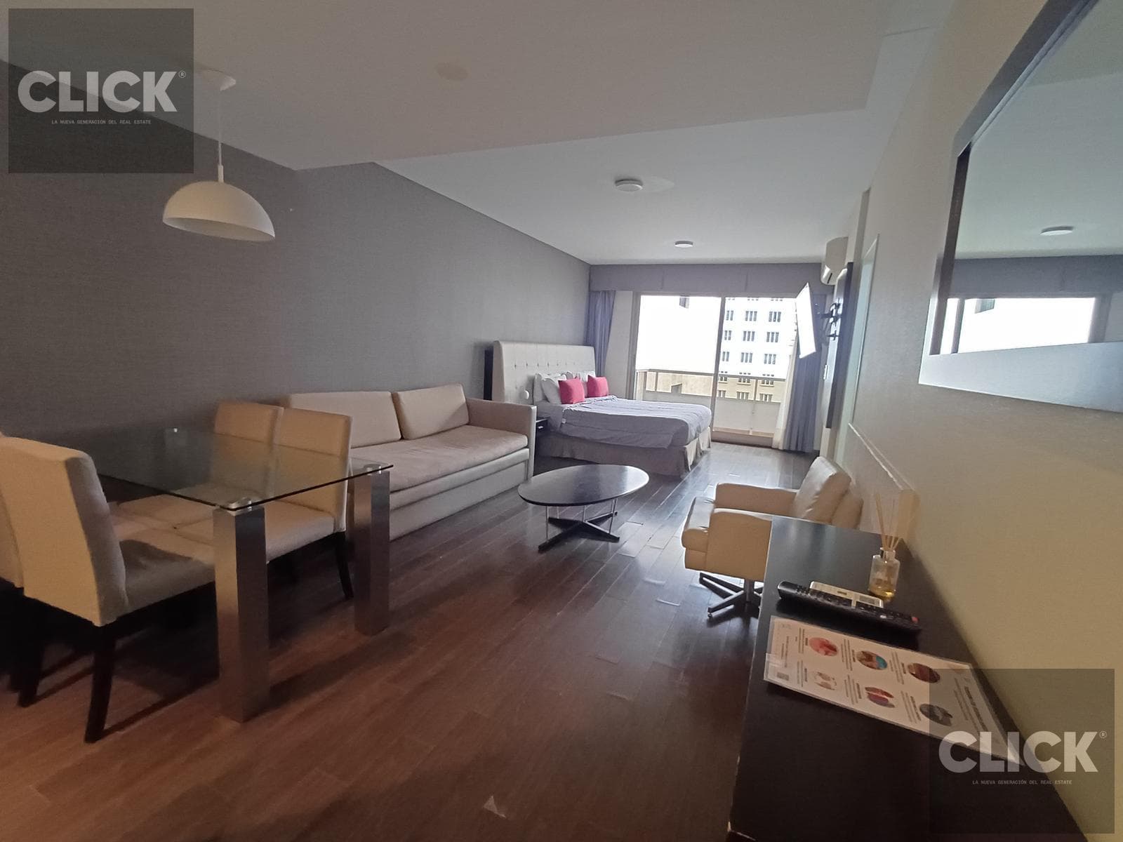 For Sale - Studio Apartment with Balcony - Bright - Recoleta