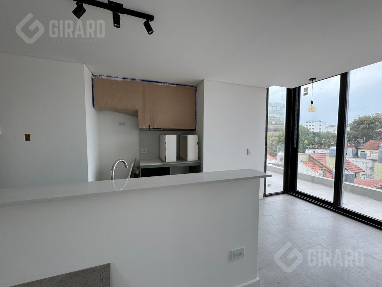 Brand-New 2-Room Apartment for Sale in the Chauvin Area