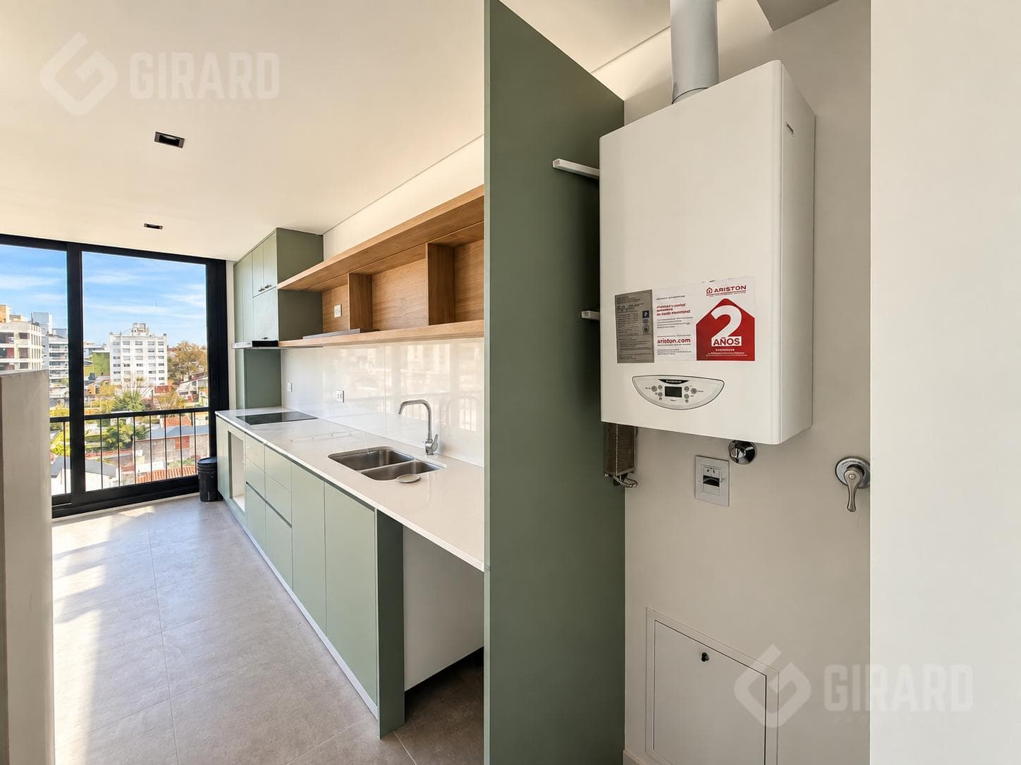 Duplex for sale in an apartment building with a private terrace in the Chauvin area