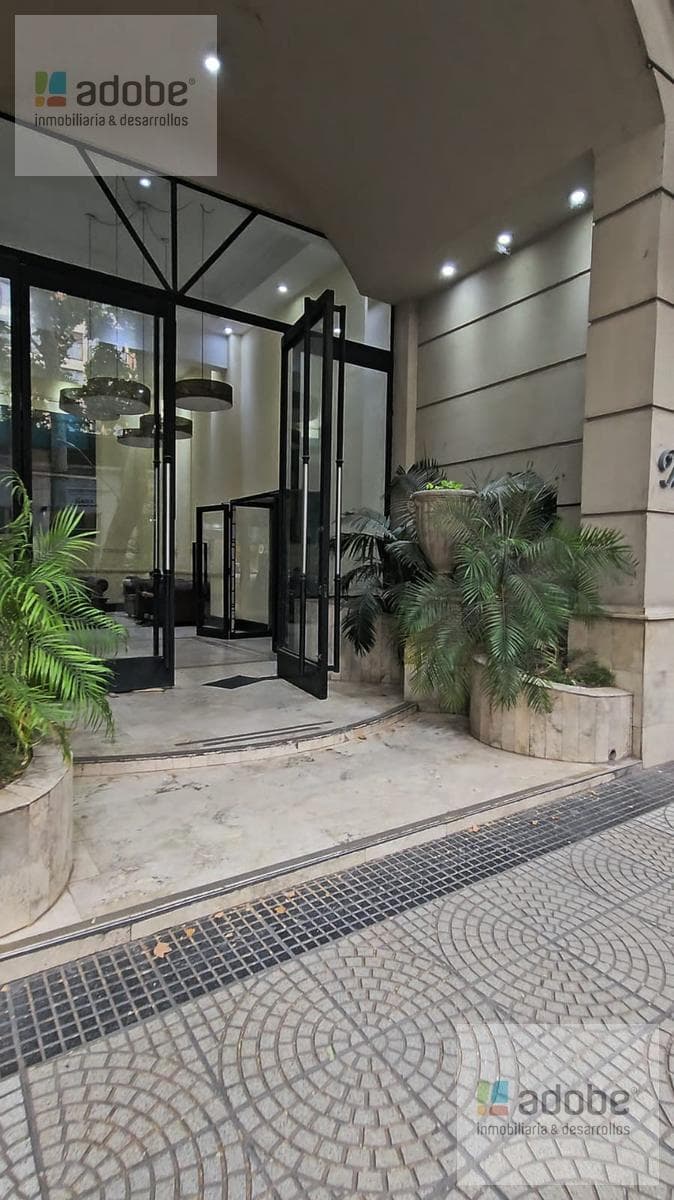 Office for Rent in the "Teh Plaza" Building Across from Plaza España