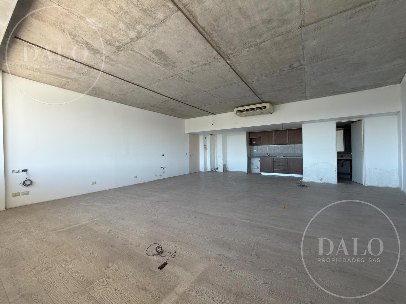 Office for Rent in a Shopping Center, Nordelta