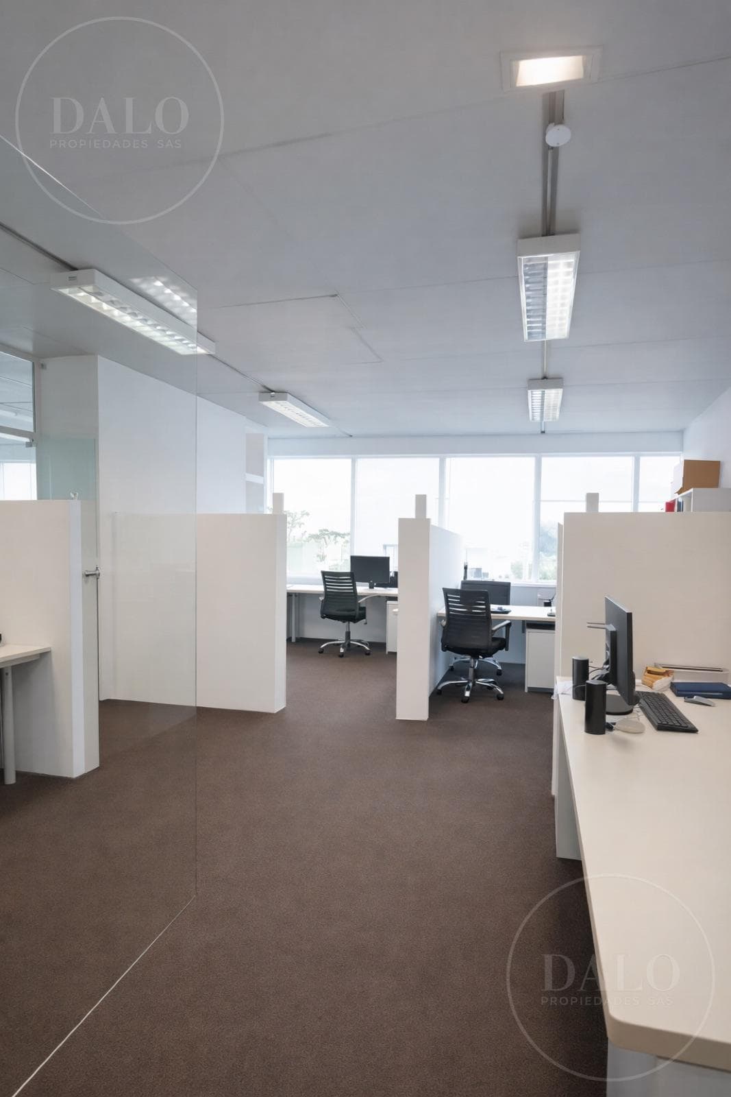 Office for Rent in a Shopping Center, Nordelta