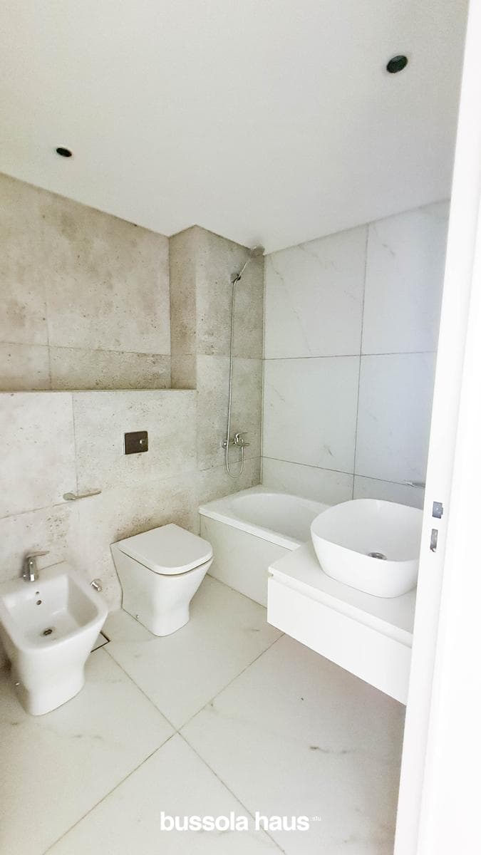 3-room apartment for sale in Palermo.
