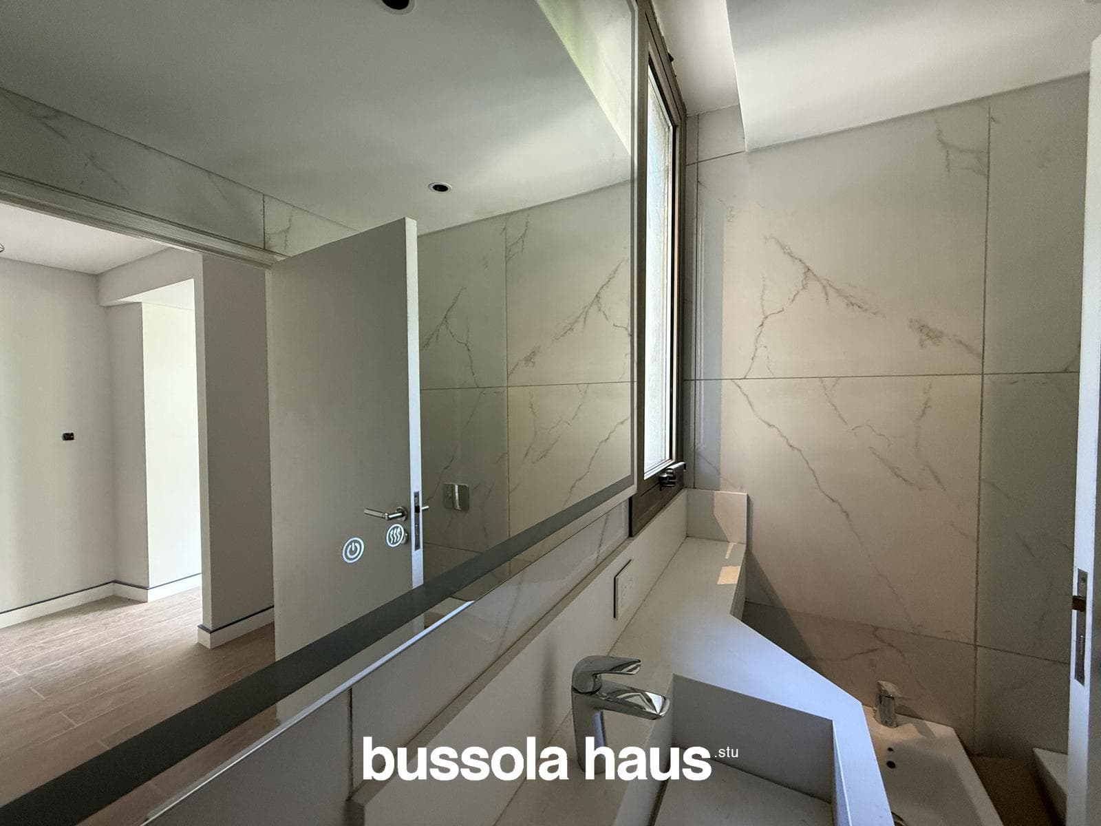 3-room apartment for sale with a terrace and barbecue in Palermo.