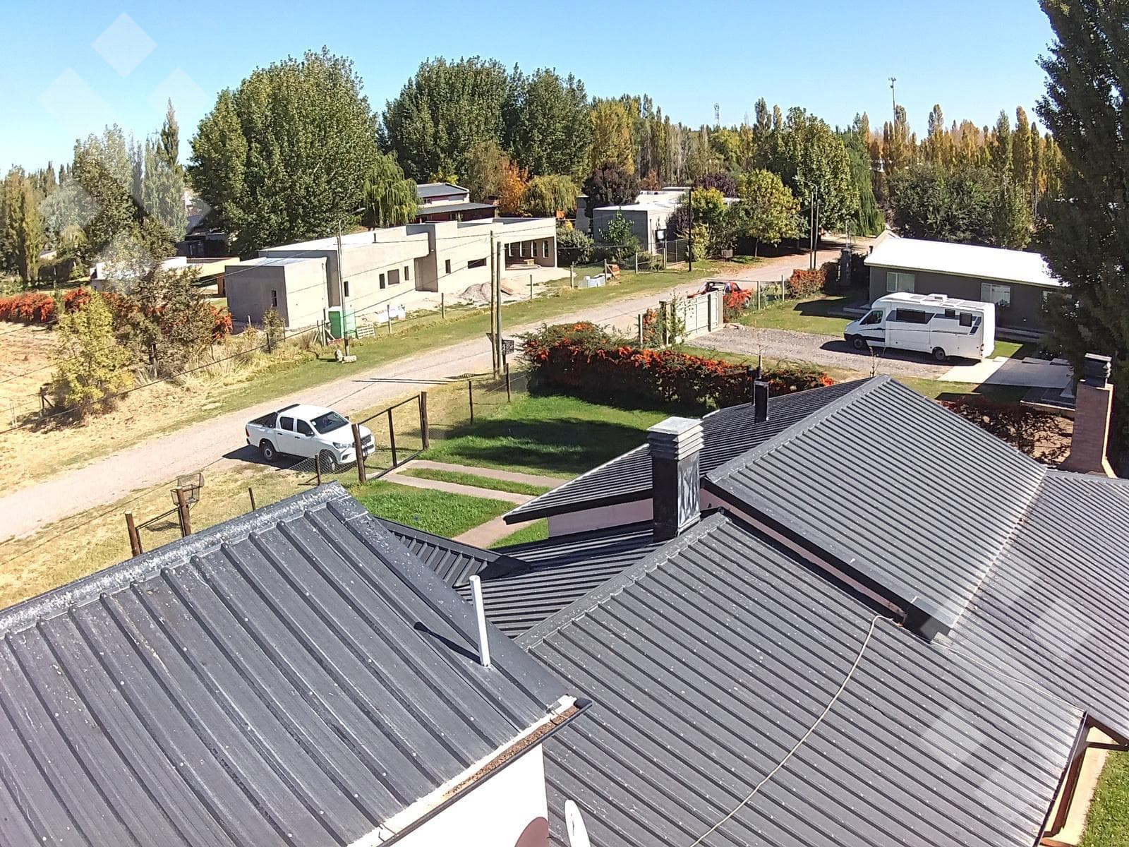 HOUSE FOR SALE IN THE KNUDSEN NEIGHBORHOOD