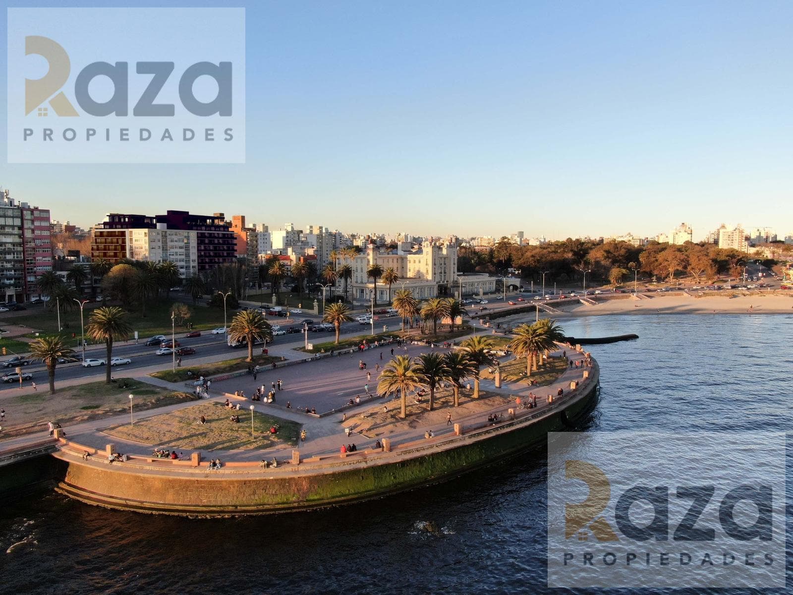 3-Bedroom Apartment for Sale in Parque Rodó