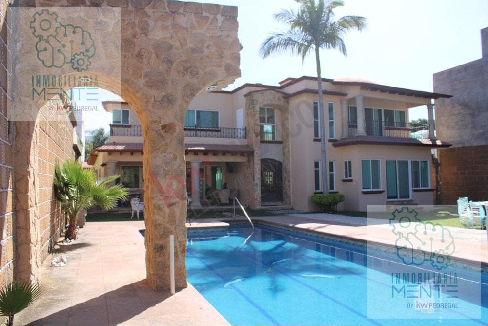 HOUSE FOR SALE IN THE REAL DE OAXTEPEC SUBDIVISION, MORELOS