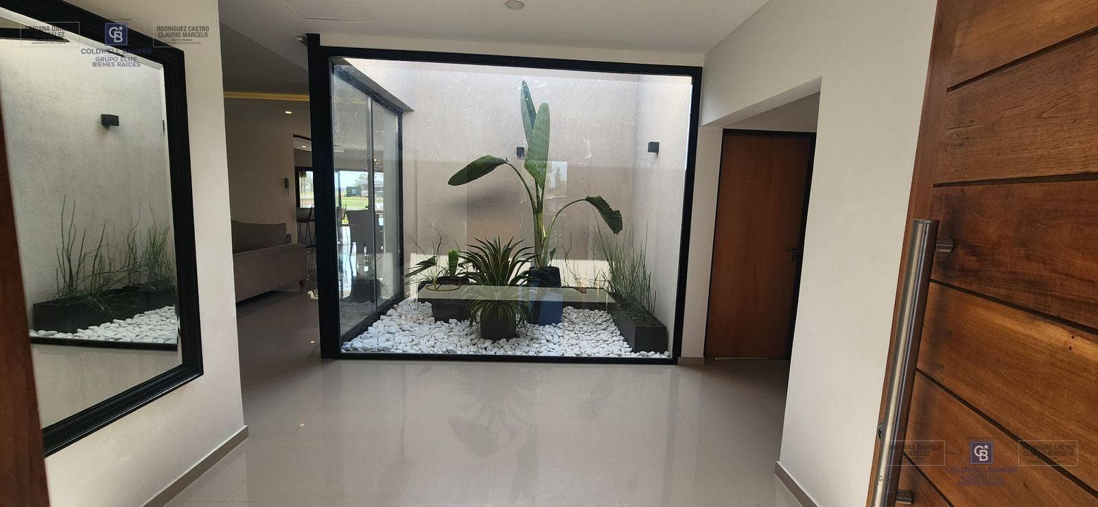 5-Room House for Sale in AREA 60 Country, South Zone