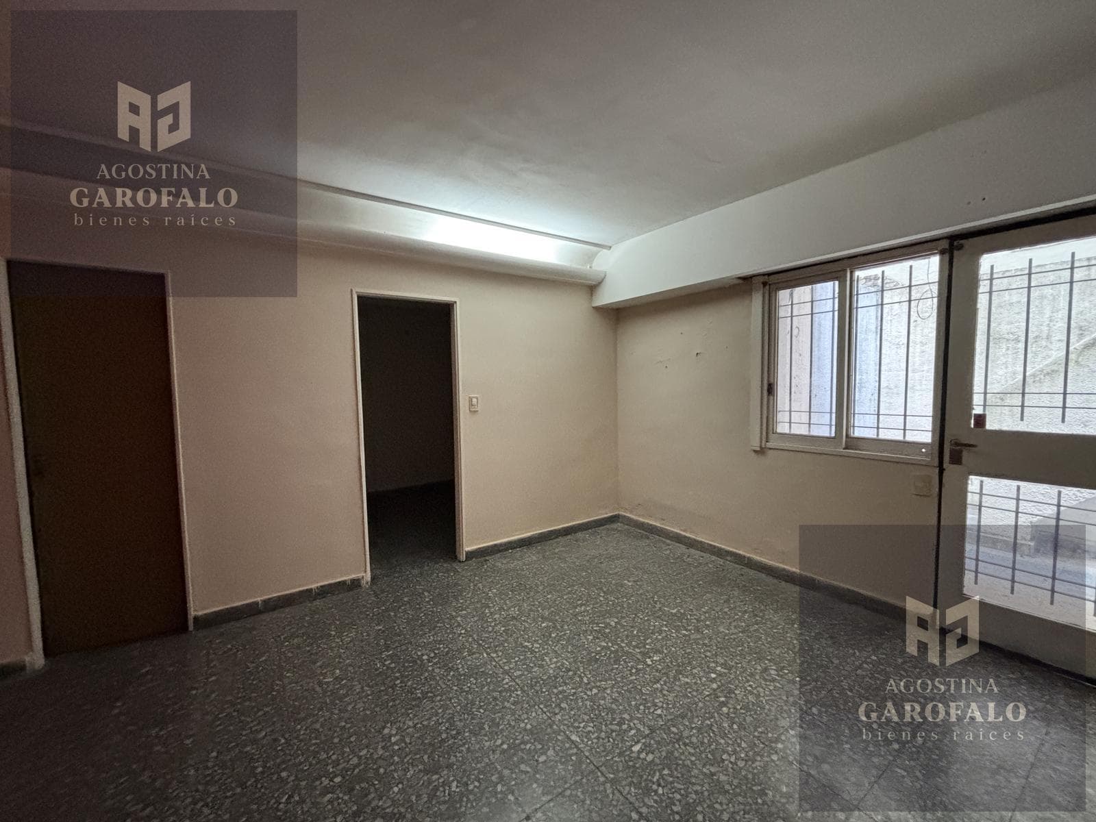 4-room duplex for sale with garage, patio, and terrace with barbecue in Parque Chacabuco